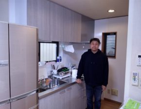 水回り4点フルリフォーム！キッチンを明るく開放的な空間へ 設置写真